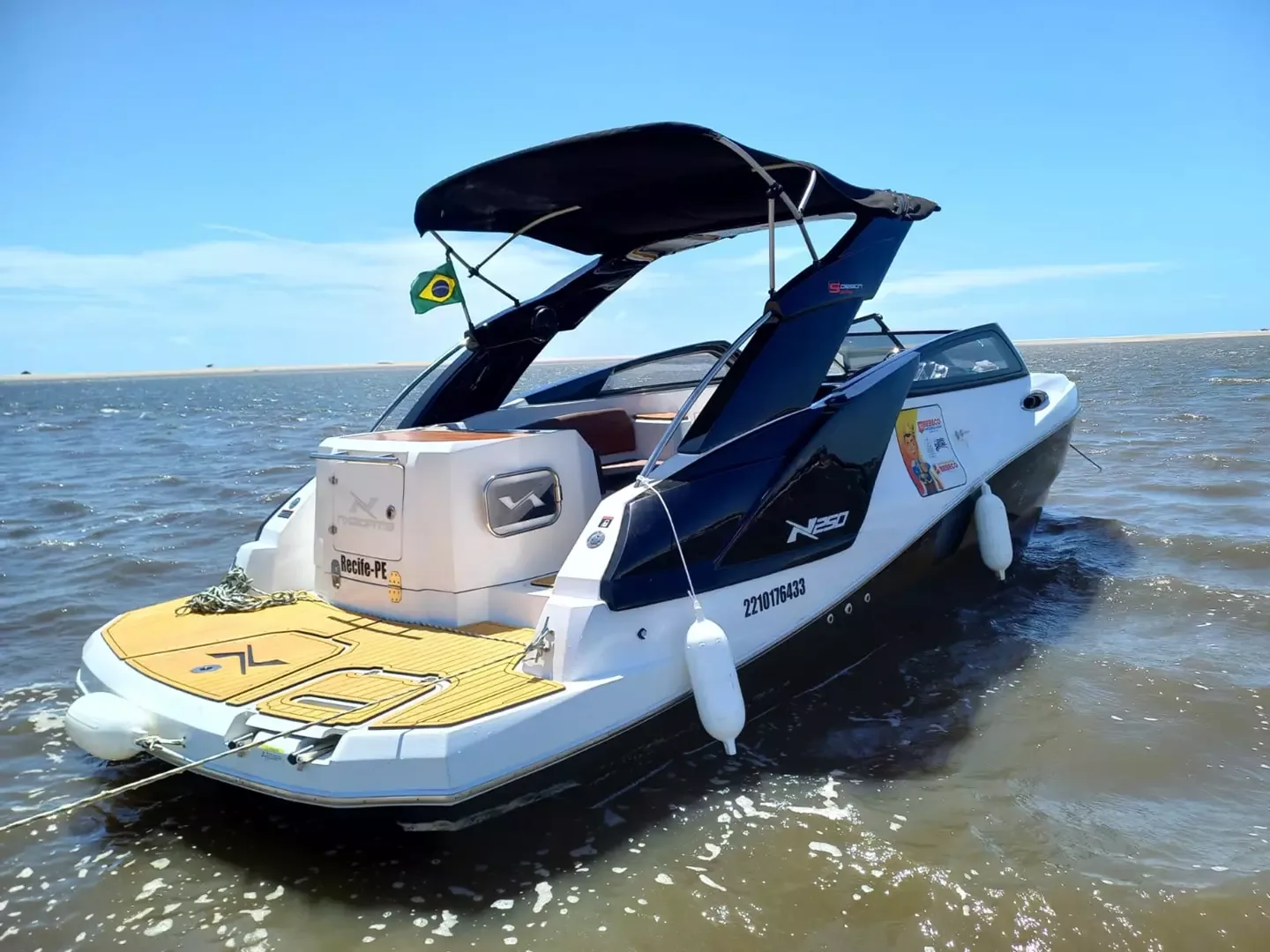 Passeio de Lancha Compartilhado